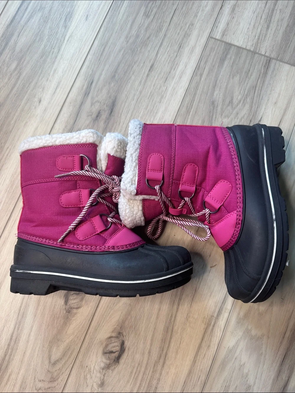 Girl’s winter boots